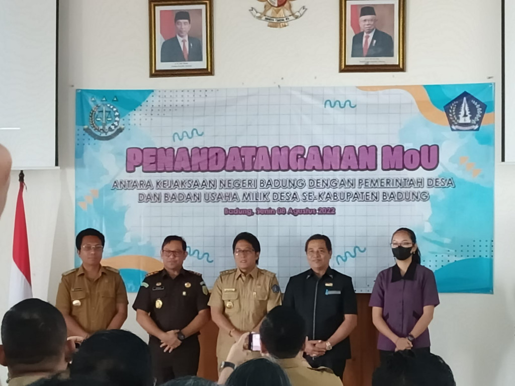 Penandatanganan MOU Antara Kejaksaan Negeri Badung Dengan Pemerintah Desa Dan Badan Usaha Milik Desa Se-Kabupaten Badung